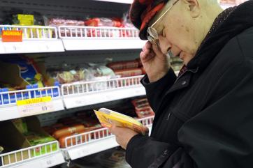 Продукты дорожают из-за жадности производителей и сетей - Мишустин